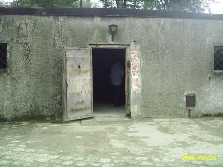 entrée de la chambre a gaz 1