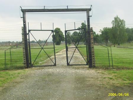 entrée du camps des tziganes