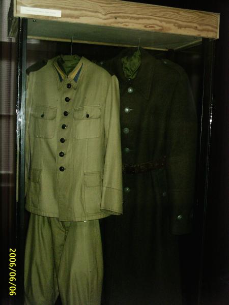 uniformes des gardes qui le plus souvent étaient ukreniens